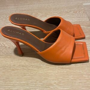 Alohas Orange Square Toe Heels